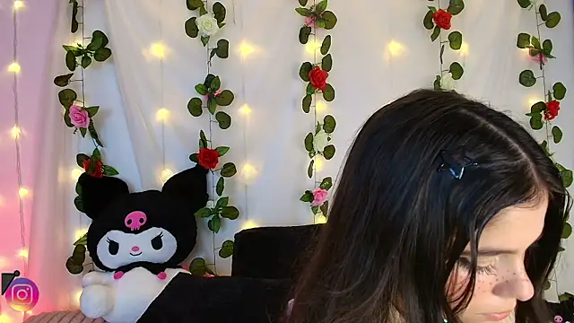 cutee andrea online show from November 28, 2025, 3:09 am