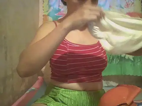 Snapshot of sexymorenal18 chatting on September 25, 2025, 2:04 am sexymorenal18 online show from September 25, 2025, 2:04 am