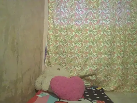 Snapshot of sexymorenal18 chatting on October 14, 2025, 2:01 am sexymorenal18 online show from October 14, 2025, 2:01 am