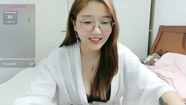 sisi-maiden online show from October 7, 2025, 1:08 pm