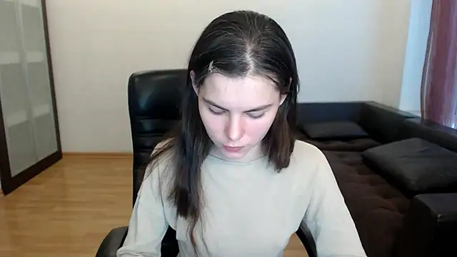 AmelieReve online show from November 6, 2025, 1:23 pm