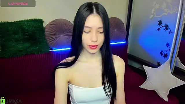 SelinLi online show from March 19, 2026, 9:46 am