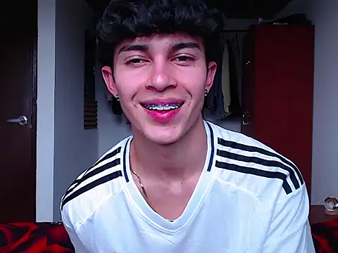 john vichenso online show from September 16, 2025, 7:15 pm