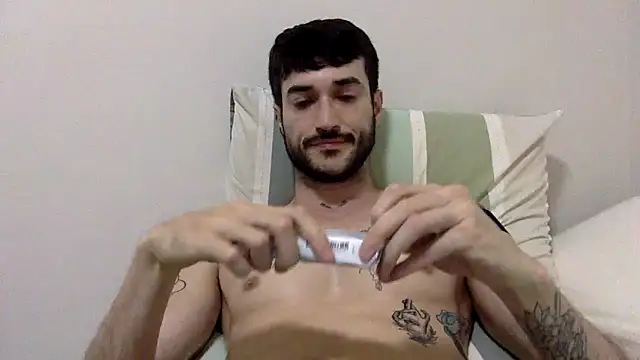 Fubinha online show from September 18, 2025, 1:18 am