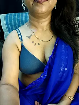 Sexy juhee online show from April 21, 2026, 3:17 pm