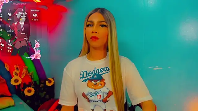 Britany montiel online show from November 7, 2025, 7:14 pm