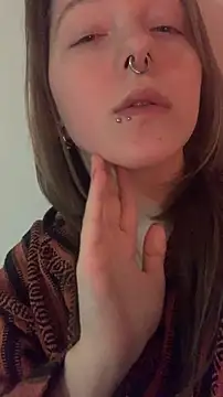 VesnaCrystal online show from March 1, 2026, 9:39 pm