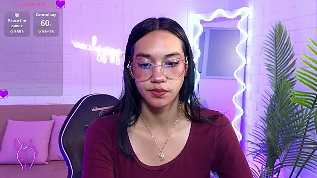 artemiss tay online show from September 25, 2025, 7:17 pm