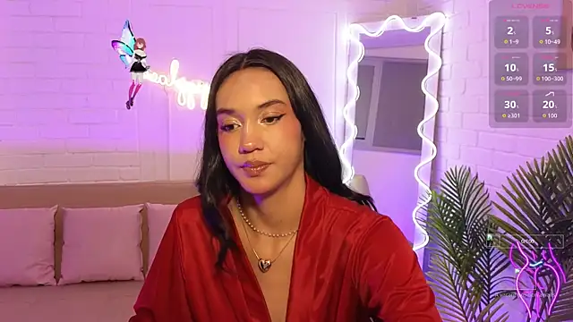 artemiss tay online show from November 24, 2025, 7:13 pm