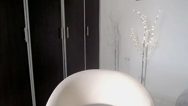 Darlyn big online show from November 20, 2025, 7:13 pm