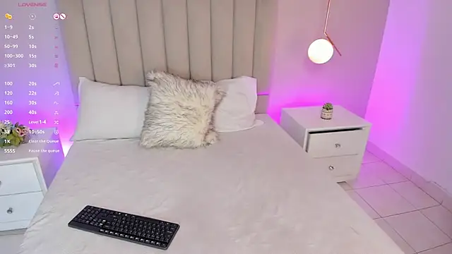 Snapshot of Dani_rosse_ chatting on September 24, 2025, 1:14 pm Dani rosse online show from September 24, 2025, 1:14 pm