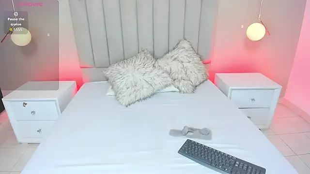 Snapshot of Dani_rosse_ chatting on November 2, 2025, 2:41 pm Dani rosse online show from November 2, 2025, 2:41 pm