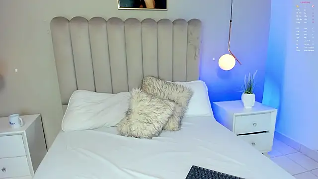 Snapshot of Dani_rosse_ chatting on February 3, 2026, 12:54 pm Dani rosse online show from February 3, 2026, 12:54 pm