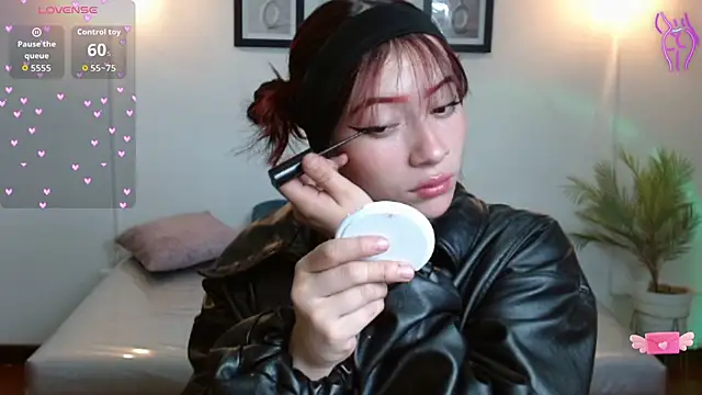 Evanss lx online show from September 11, 2025, 6:30 pm