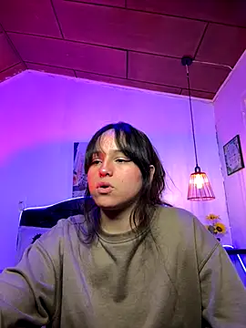 Eymmy 24 online show from October 12, 2025, 3:27 am