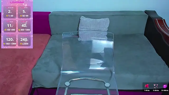 Snapshot of MiaKiittyy chatting on October 19, 2025, 5:57 pm MiaKiittyy online show from October 19, 2025, 5:57 pm