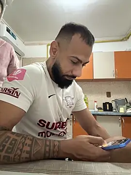 Snapshot of MiaKiittyy chatting on October 21, 2025, 8:53 pm MiaKiittyy online show from October 21, 2025, 8:53 pm