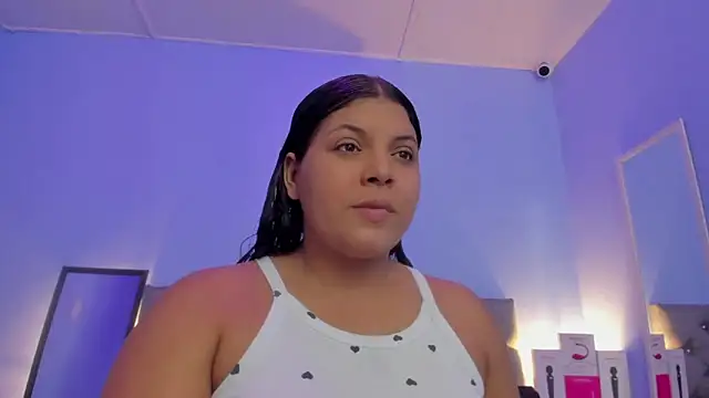 neferet opal online show from November 6, 2025, 11:59 pm