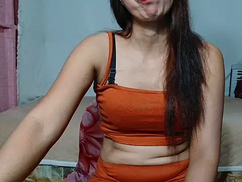 HelenaM online show from November 13, 2025, 2:21 am