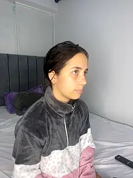 dalianataba online show from October 21, 2025, 3:57 pm