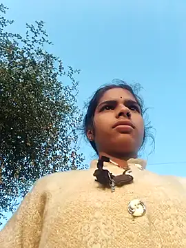 Gulika Doshi online show from November 3, 2025, 1:29 am