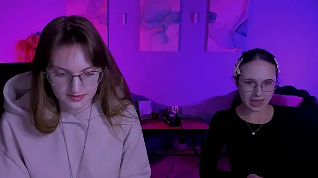 ava mystic  online show from April 5, 2026, 7:44 pm