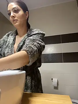 Snapshot of Lexi_Storm chatting on November 27, 2025, 5:42 am Lexi Storm online show from November 27, 2025, 5:42 am