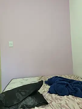 mermaidblue online show from April 18, 2026, 4:11 pm