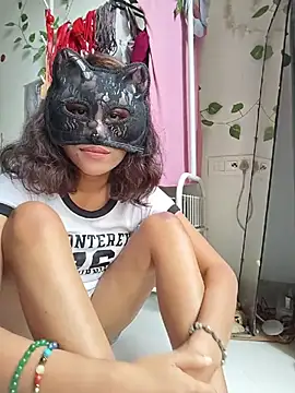 Snapshot of SinfulTemptation chatting on July 20, 2026, 11:01 am SinfulTemptation online show from July 20, 2026, 11:01 am