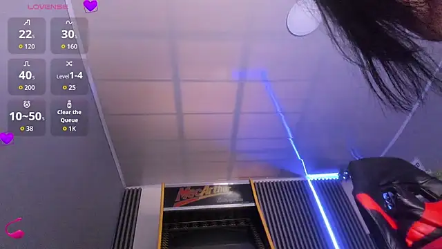 Snapshot of Jenie_fire_ chatting on December 5, 2025, 8:27 pm Jenie fire online show from December 5, 2025, 8:27 pm