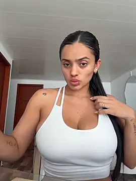 AnaaFaith  online show from April 12, 2026, 6:13 pm