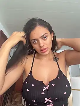 AnaaFaith  online show from April 19, 2026, 4:39 pm