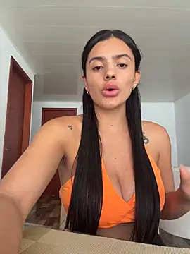 AnaaFaith  online show from April 22, 2026, 7:04 pm