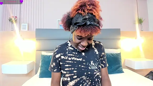  emma willliams  online show from October 3, 2025, 10:40 pm