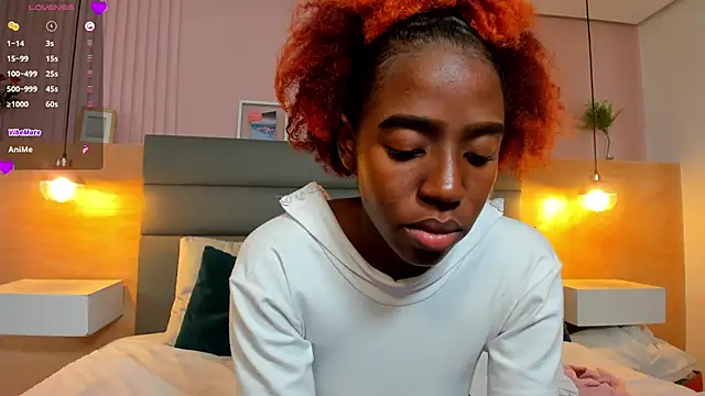  emma willliams  online show from October 12, 2025, 9:14 pm