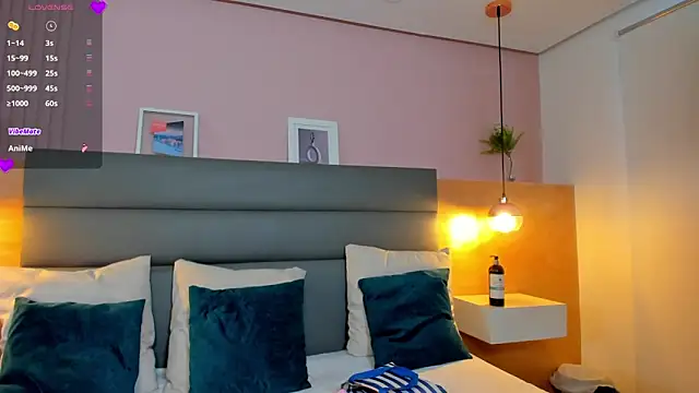  emma willliams  online show from October 15, 2025, 3:56 pm