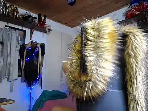 sashastarfire online show from November 13, 2025, 6:18 pm