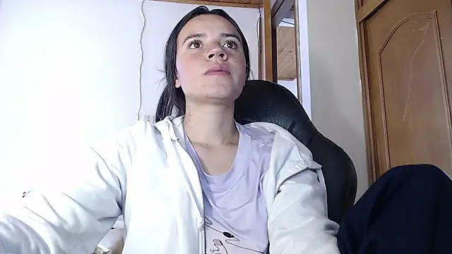 Skylar Serenity online show from September 14, 2025, 5:12 pm