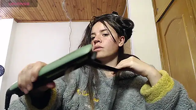 Skylar Serenity online show from November 11, 2025, 6:30 pm