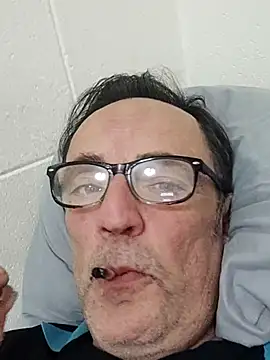 Txacas online show from February 15, 2026, 3:14 am