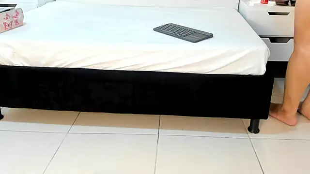 Snapshot of VanessaHard_as chatting on September 13, 2025, 3:45 pm VanessaHard as online show from September 13, 2025, 3:45 pm