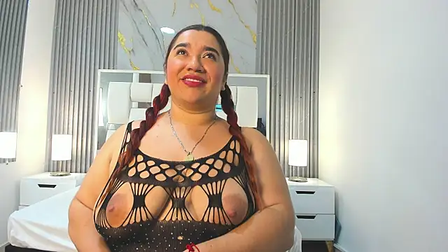 Snapshot of VanessaHard_as chatting on October 15, 2025, 5:02 pm VanessaHard as online show from October 15, 2025, 5:02 pm