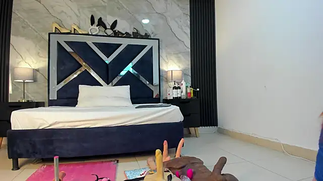 Snapshot of VanessaHard_as chatting on November 29, 2025, 8:01 pm VanessaHard as online show from November 29, 2025, 8:01 pm