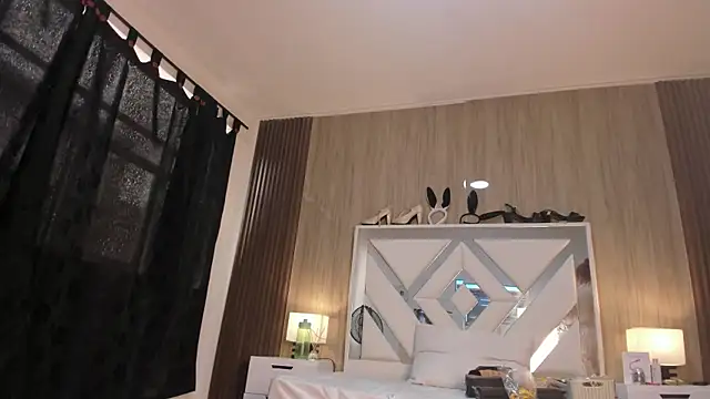 Snapshot of VanessaHard_as chatting on December 3, 2025, 7:34 pm VanessaHard as online show from December 3, 2025, 7:34 pm