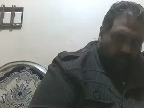 elpoop7305 online show from January 13, 2026, 9:31 pm