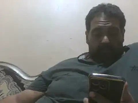 elpoop7305 online show from June 14, 2026, 10:23 pm