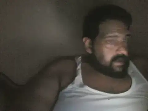 elpoop7305 online show from July 6, 2026, 4:42 pm