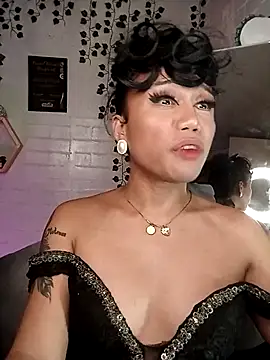 Snapshot of YourNikkieXxx chatting on September 25, 2025, 8:23 pm YourNikkieXxx online show from September 25, 2025, 8:23 pm