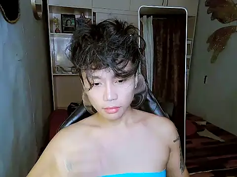 Snapshot of YourNikkieXxx chatting on October 29, 2025, 10:50 am YourNikkieXxx online show from October 29, 2025, 10:50 am