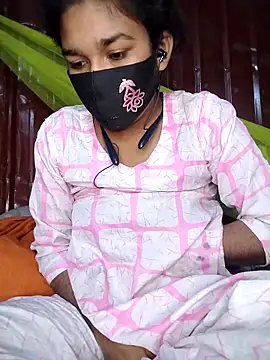 kiron204279 online show from November 25, 2025, 1:16 am